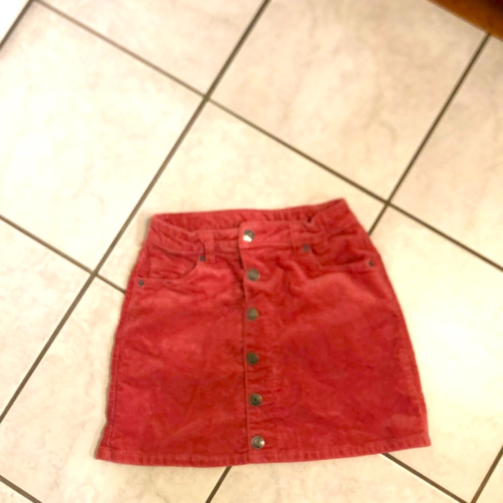 Like New Rose Pink Girls corduroyed skirt size 7/8